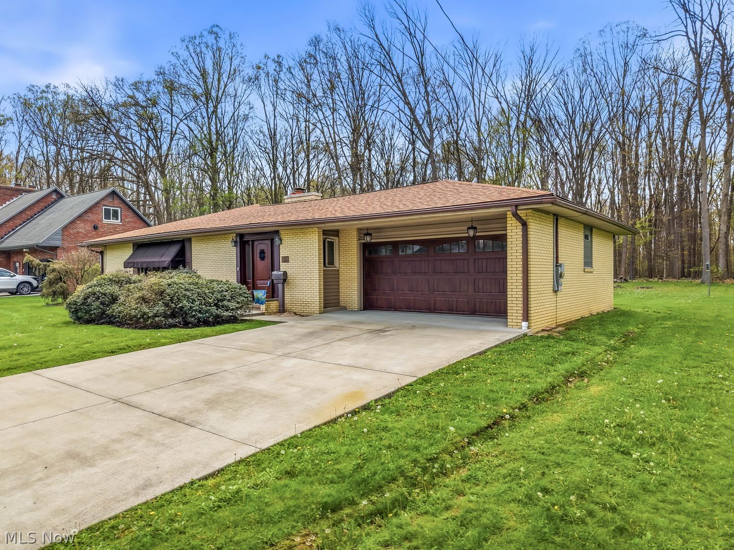 444 Grandview Avenue SE Hubbard OH 44425