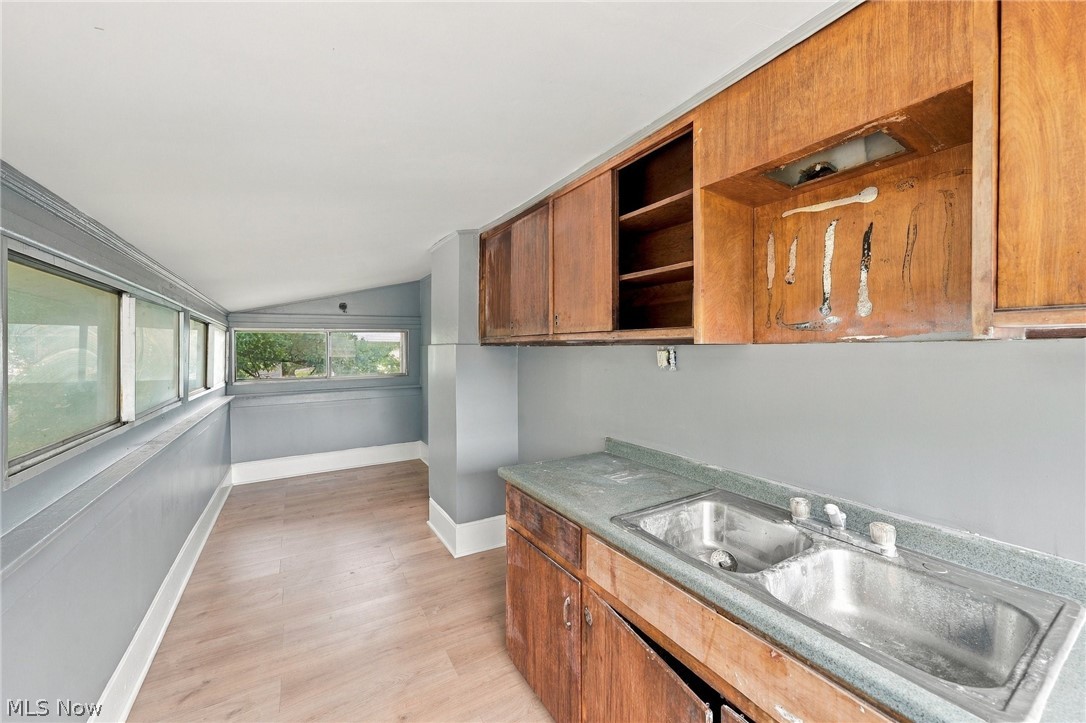 1013 Celina Avenue Akron OH 44307