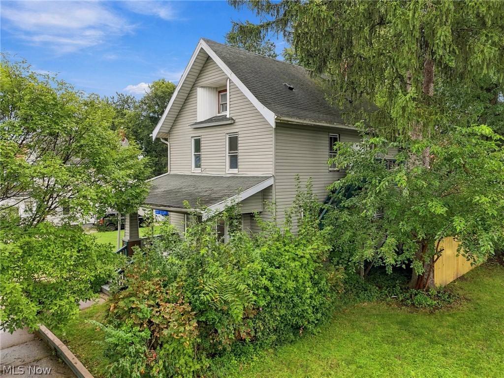 1013 Celina Avenue Akron OH 44307