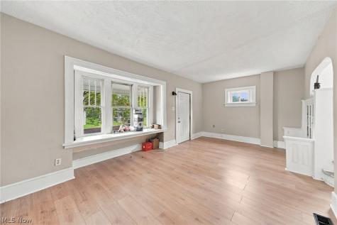 1013 Celina Avenue Akron OH 44307