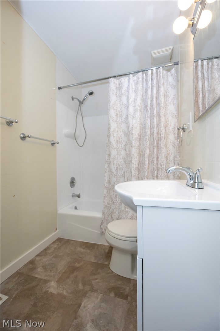 742 Mckinley Street Wooster OH 44691