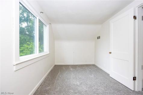 742 Mckinley Street Wooster OH 44691