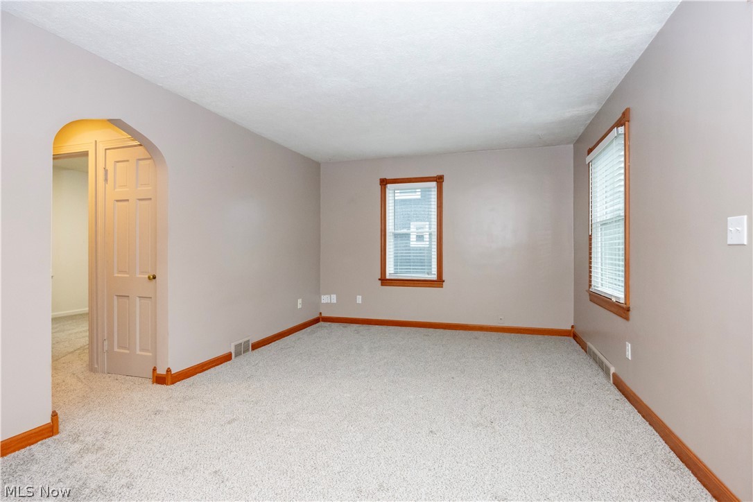 742 Mckinley Street Wooster OH 44691