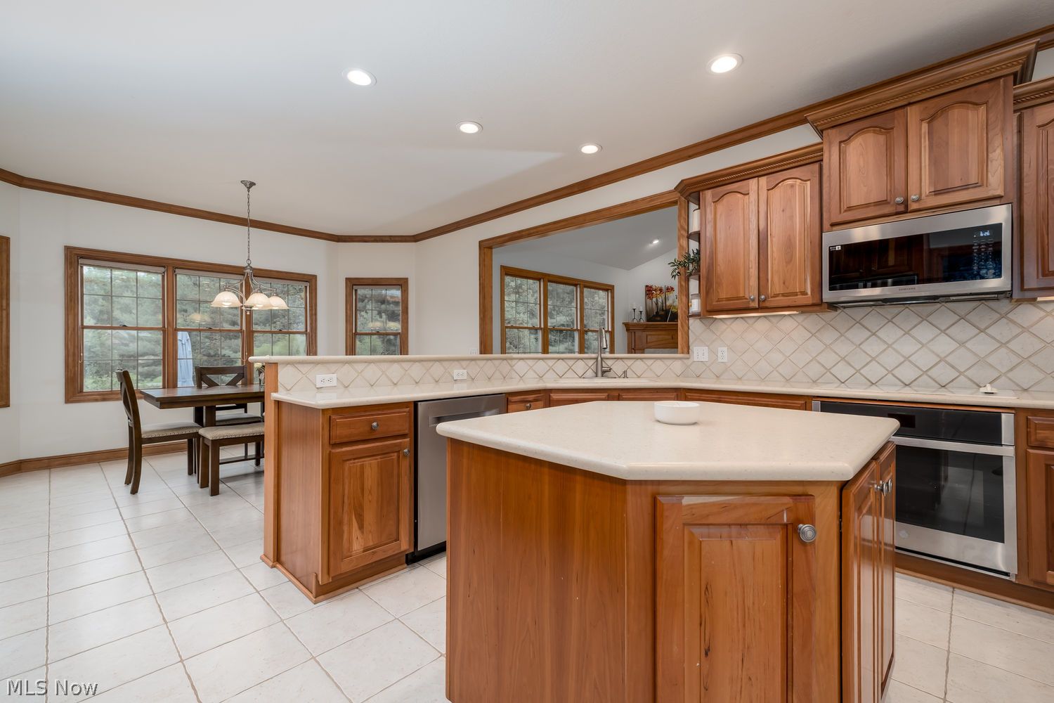 6364 Kilkenny Circle NW Massillon OH 44646