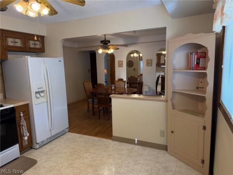 15800 Evening Star Avenue Maple Heights OH 44137