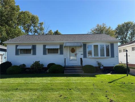 15800 Evening Star Avenue Maple Heights OH 44137