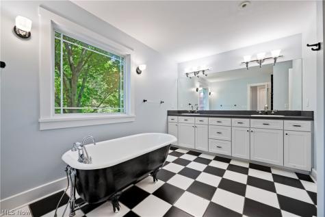 5942 Noreast Drive Clinton OH 44216