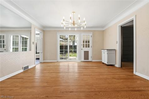 3378 Clayton Boulevard Shaker Heights OH 44120