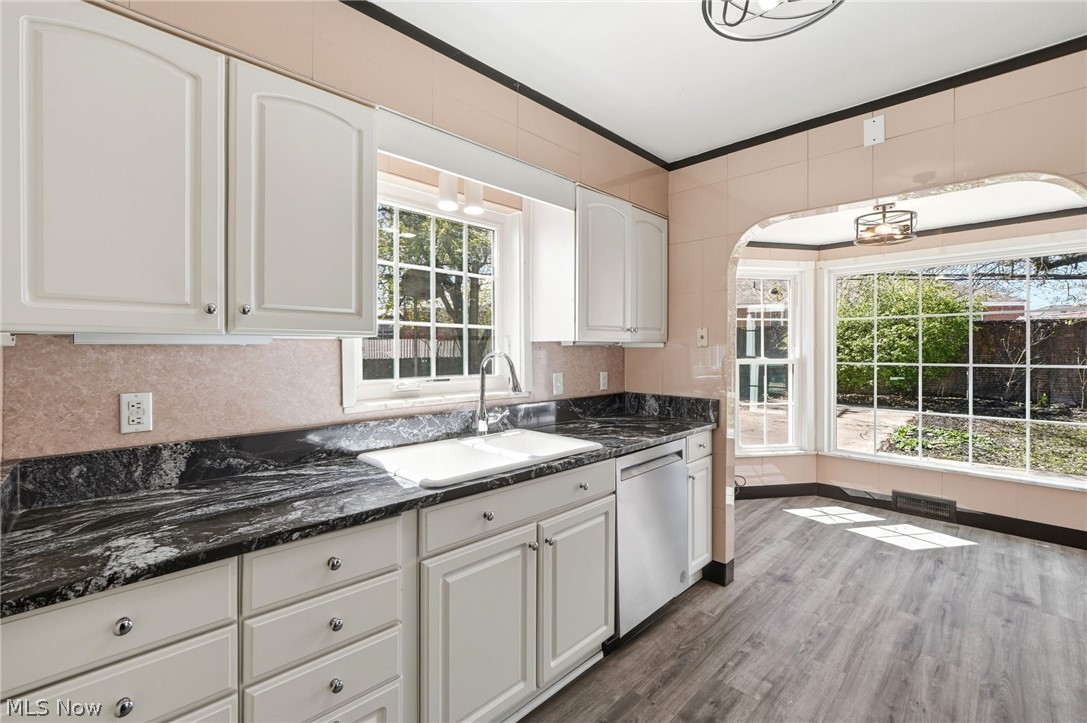 3378 Clayton Boulevard Shaker Heights OH 44120