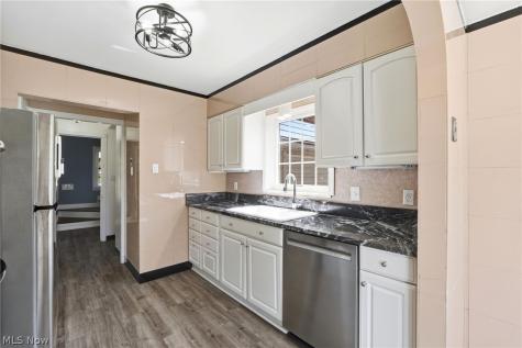 3378 Clayton Boulevard Shaker Heights OH 44120
