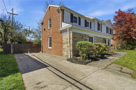 3378 Clayton Boulevard Shaker Heights OH 44120