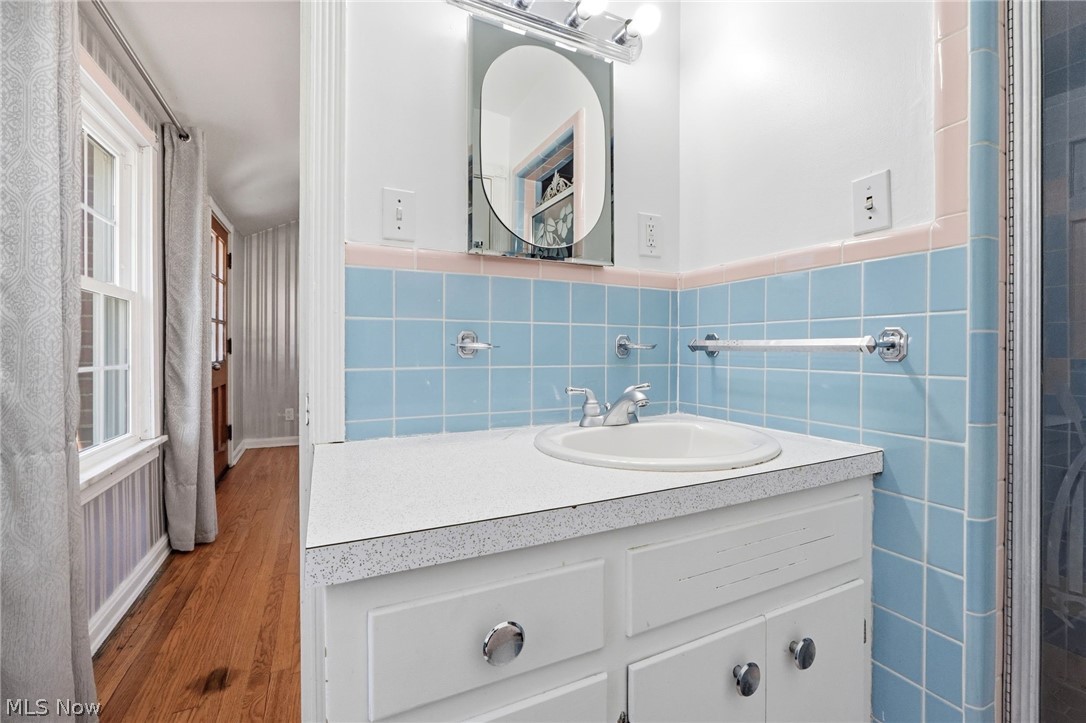 3378 Clayton Boulevard Shaker Heights OH 44120