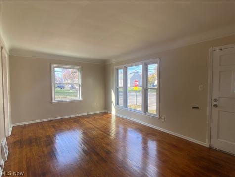 12113 Wayland Avenue Cleveland OH 44111