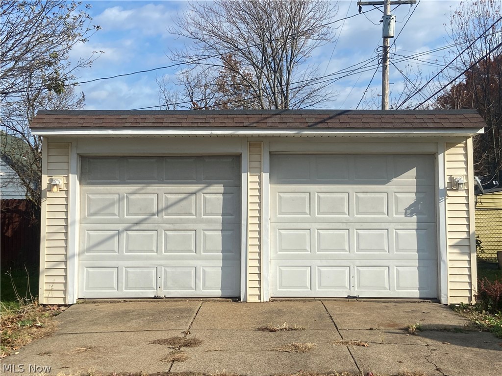 12113 Wayland Avenue Cleveland OH 44111