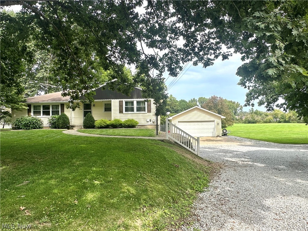 314 E Center Street Smithville OH 44677