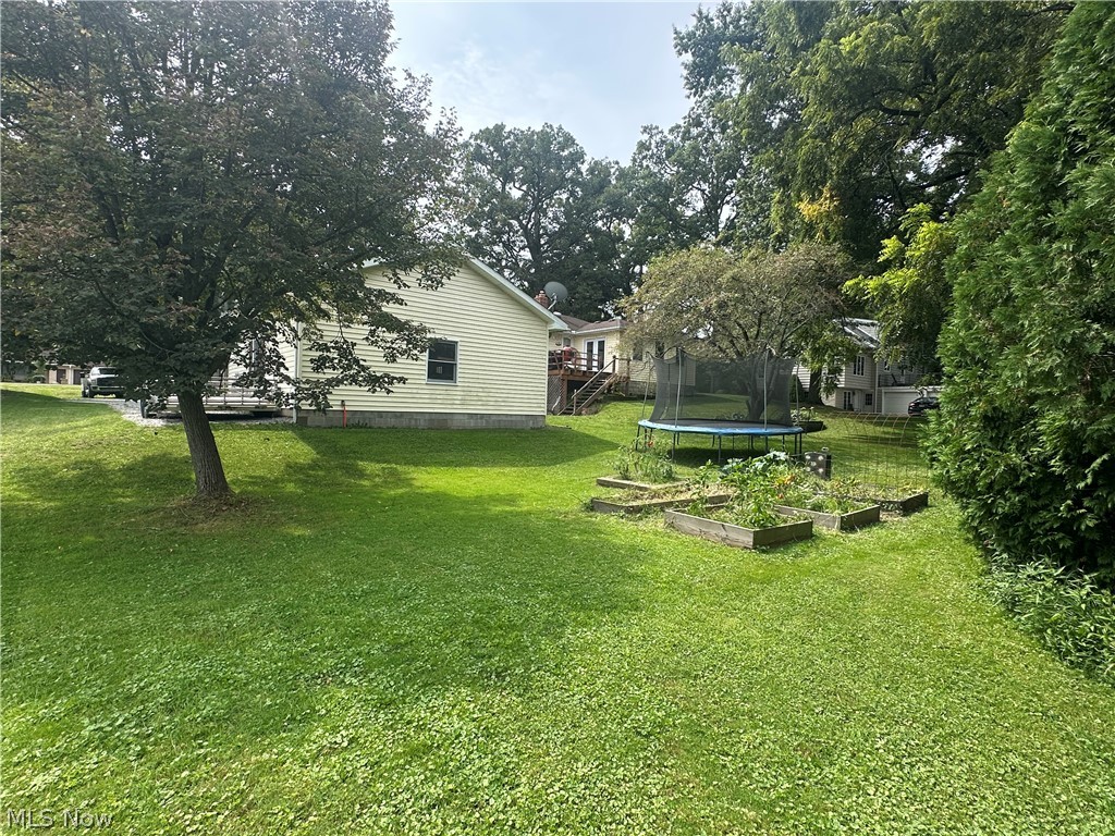 314 E Center Street Smithville OH 44677