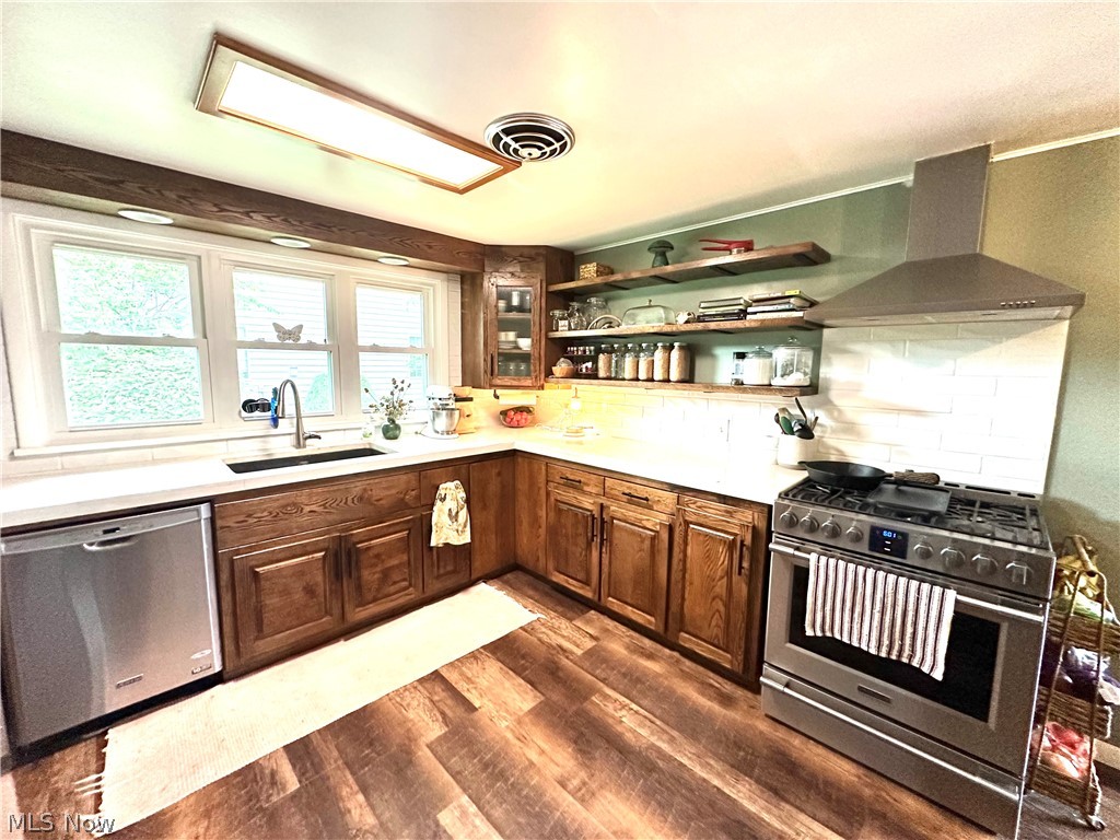 314 E Center Street Smithville OH 44677