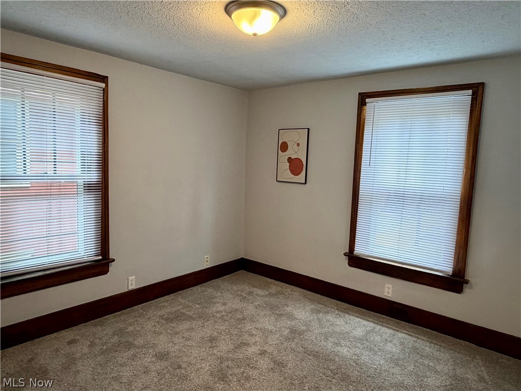 458 Crestwood Avenue Akron OH 44302