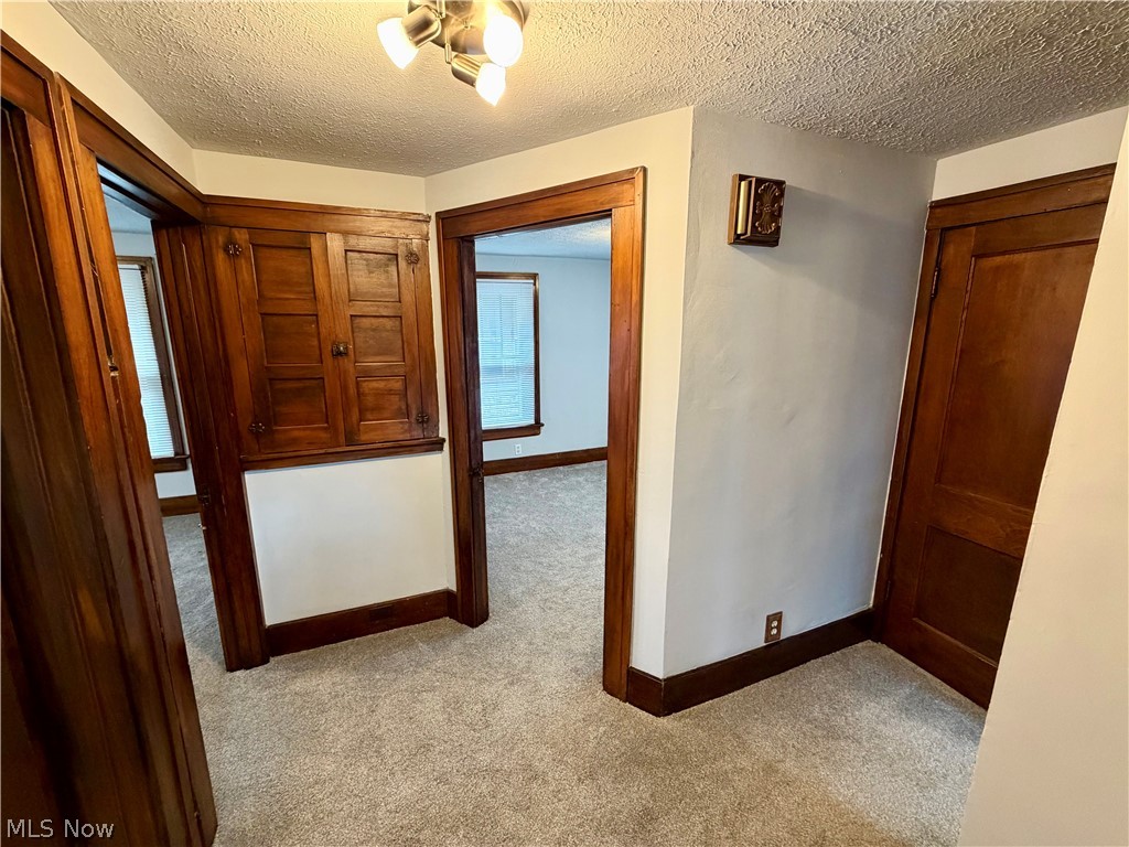 458 Crestwood Avenue Akron OH 44302