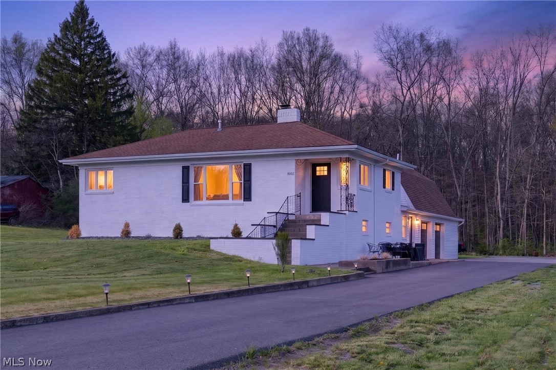 2382 Warren Burton Road Southington OH 44470