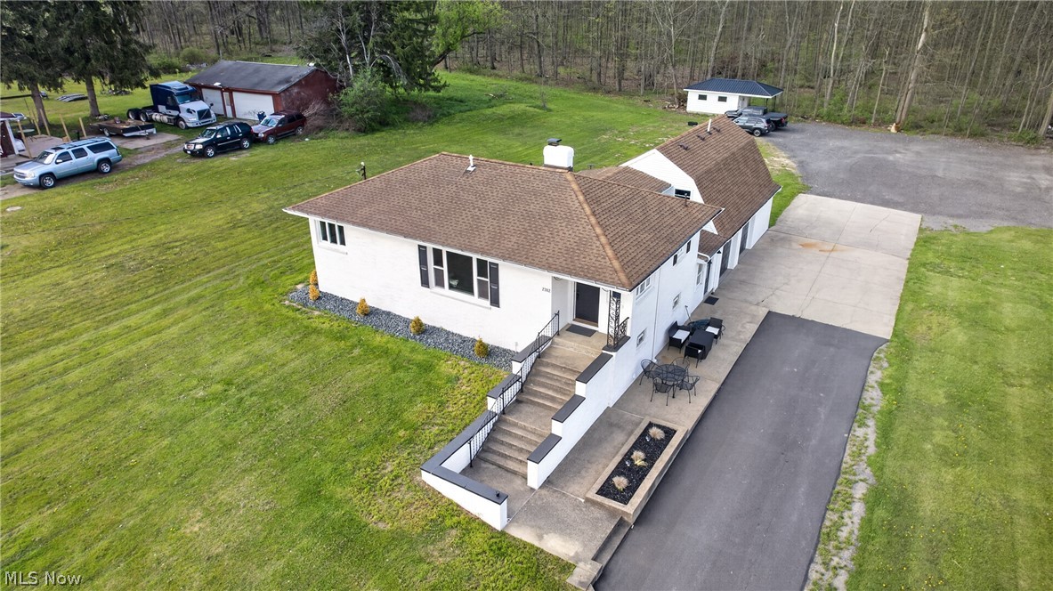 2382 Warren Burton Road Southington OH 44470