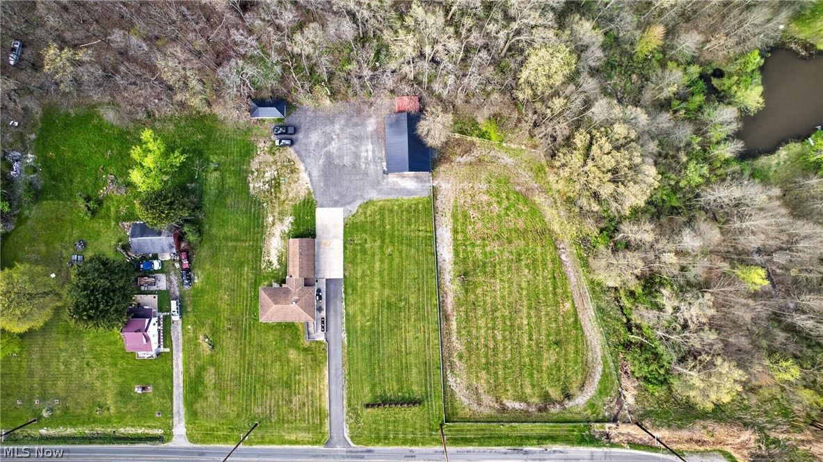 2382 Warren Burton Road Southington OH 44470