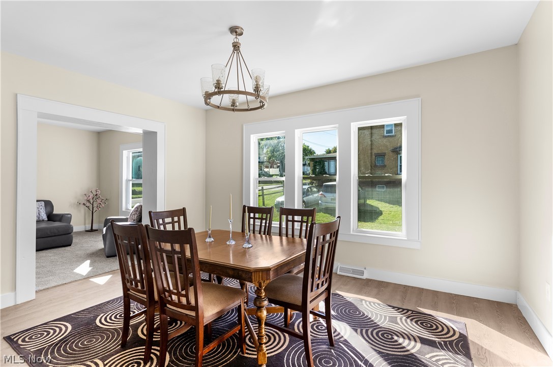 153 Elm Street Struthers OH 44471