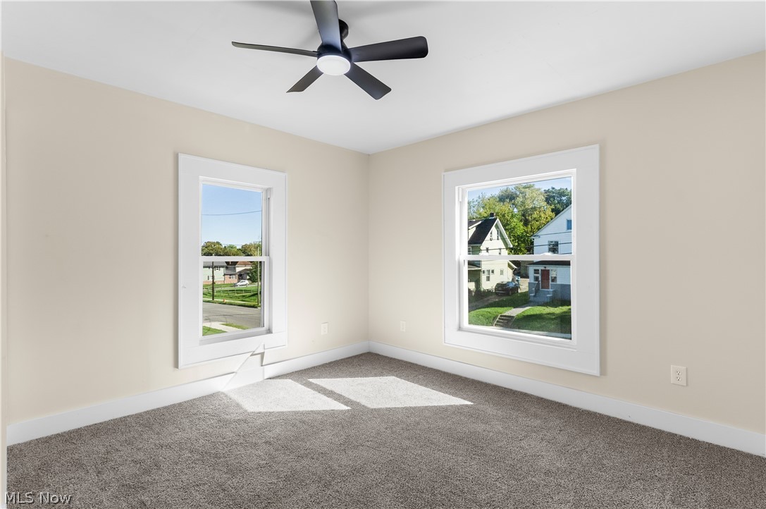 153 Elm Street Struthers OH 44471