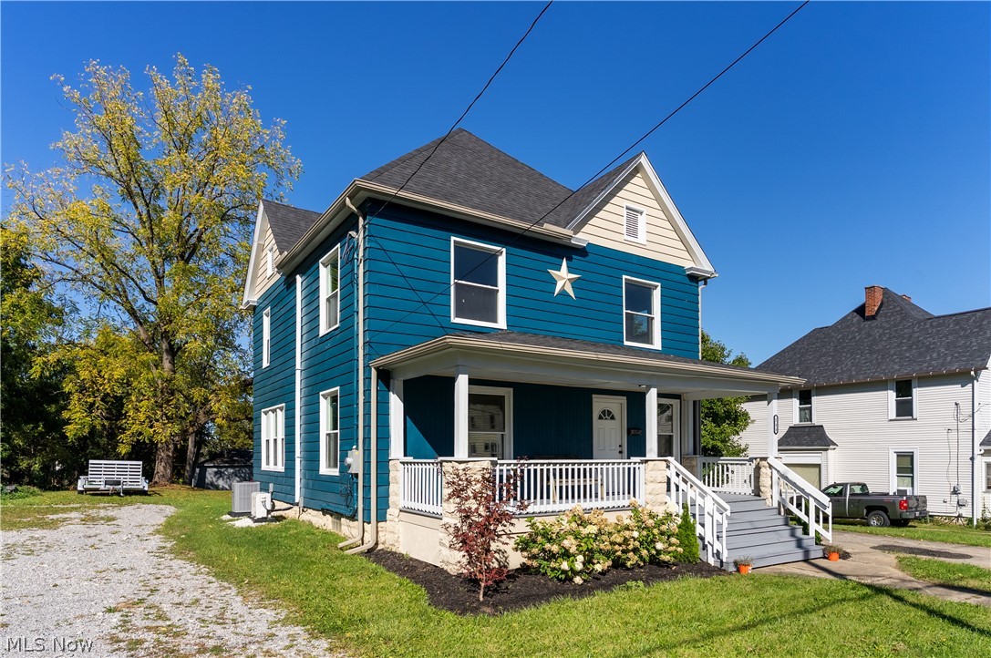 153 Elm Street Struthers OH 44471