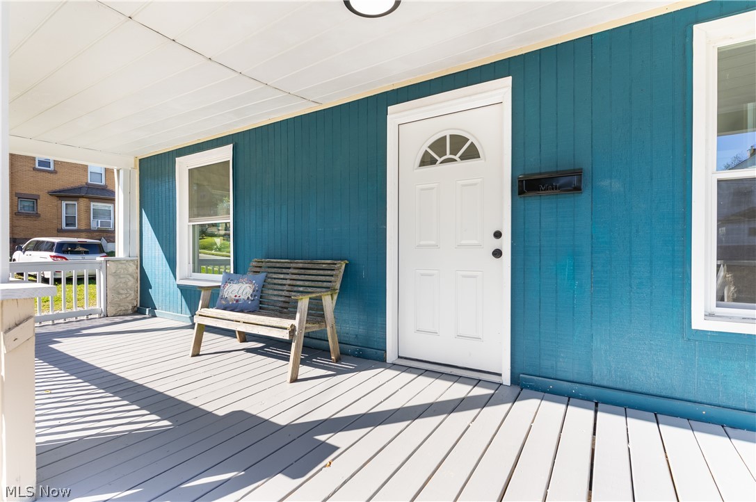 153 Elm Street Struthers OH 44471
