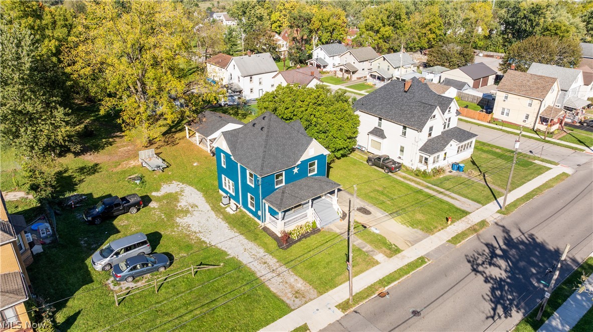 153 Elm Street Struthers OH 44471