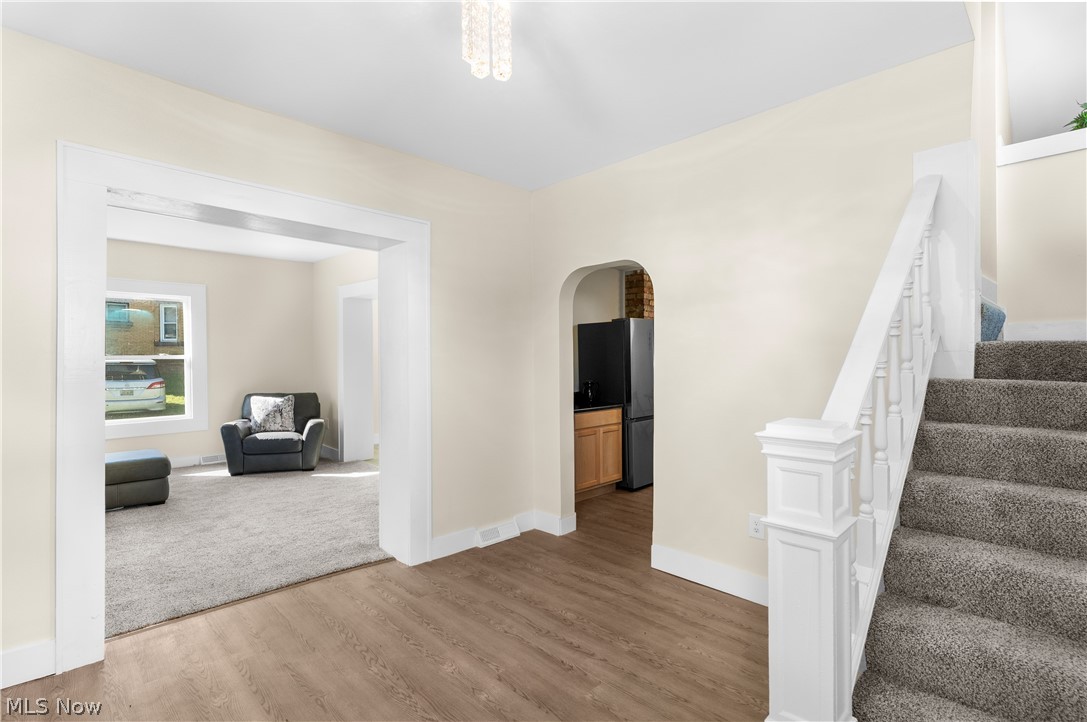 153 Elm Street Struthers OH 44471