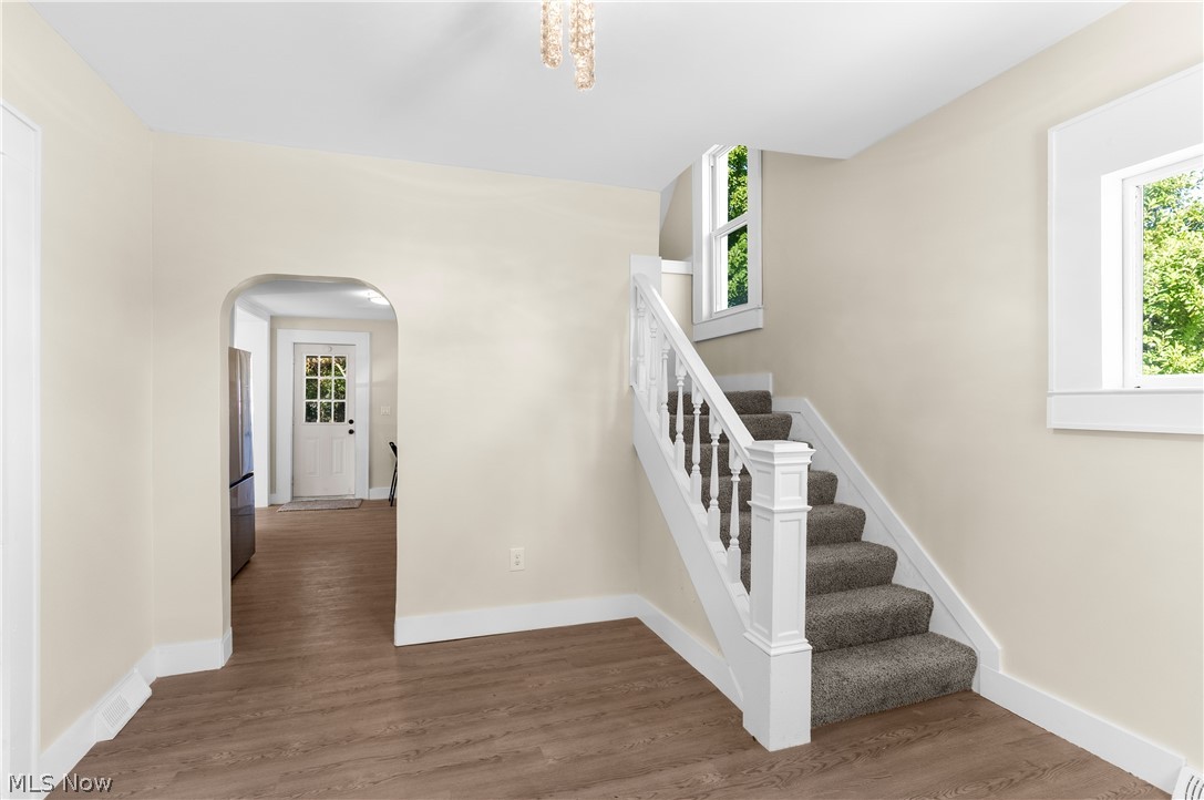 153 Elm Street Struthers OH 44471