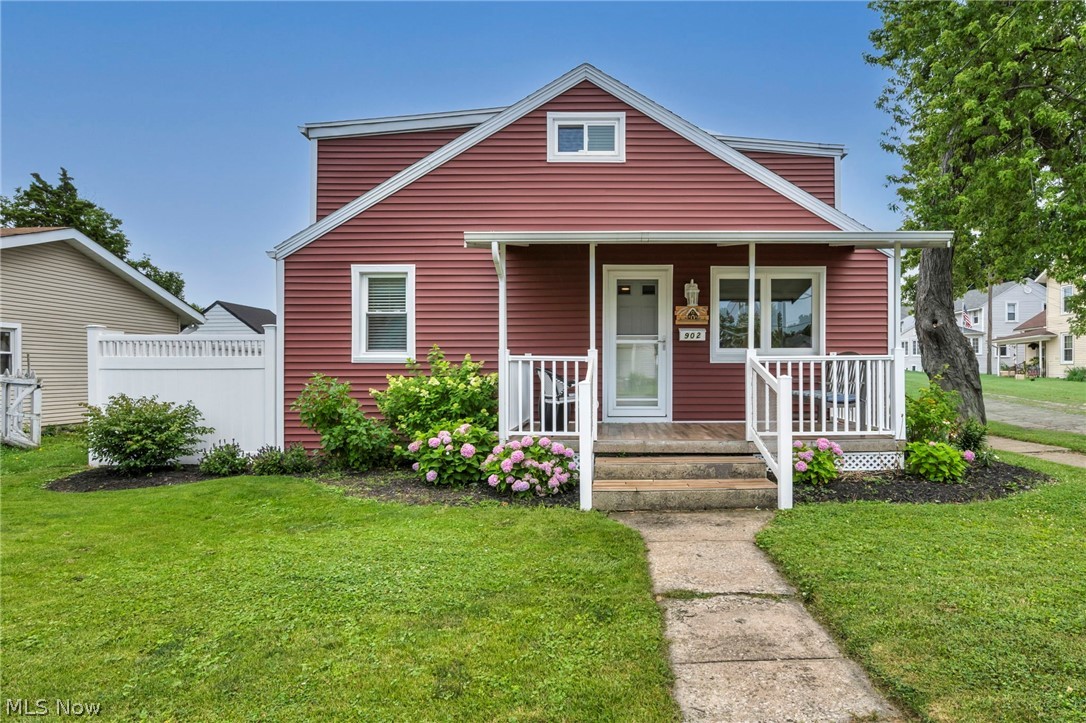902 E 2nd Street Port Clinton OH 43452