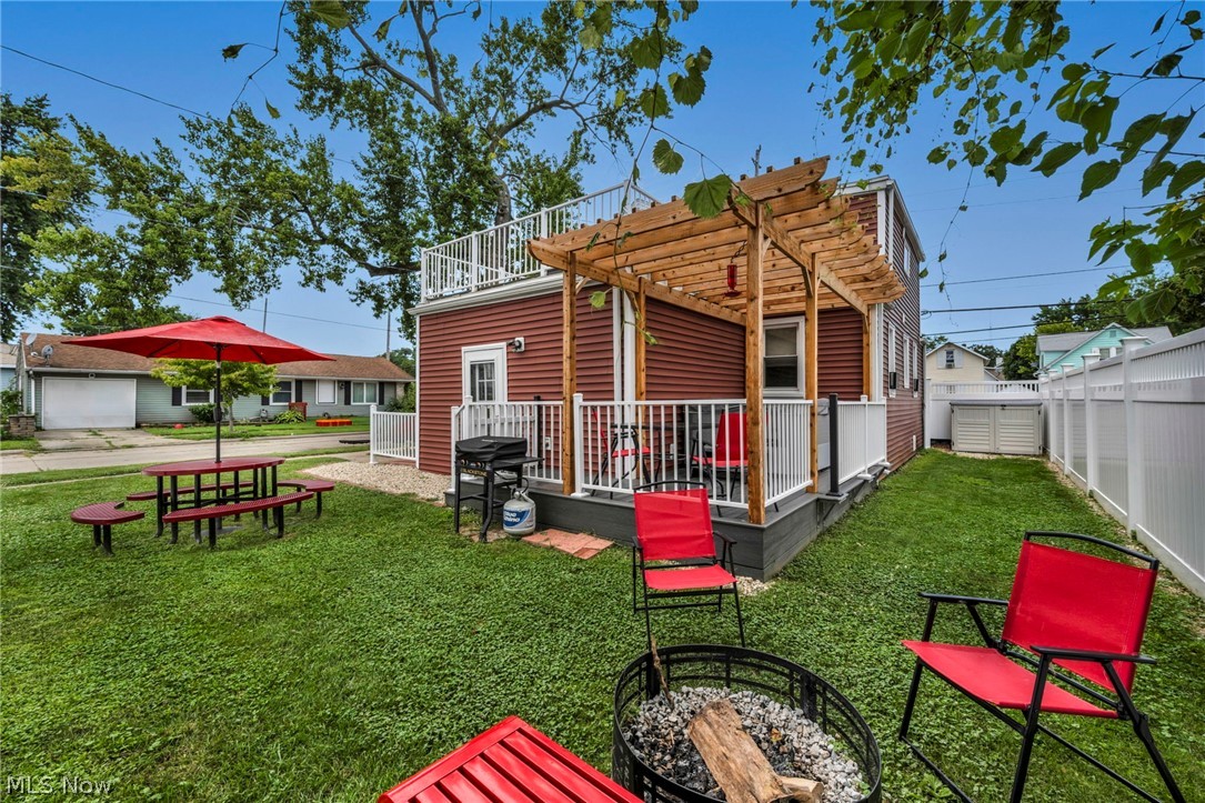 902 E 2nd Street Port Clinton OH 43452