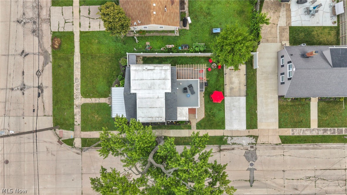 902 E 2nd Street Port Clinton OH 43452