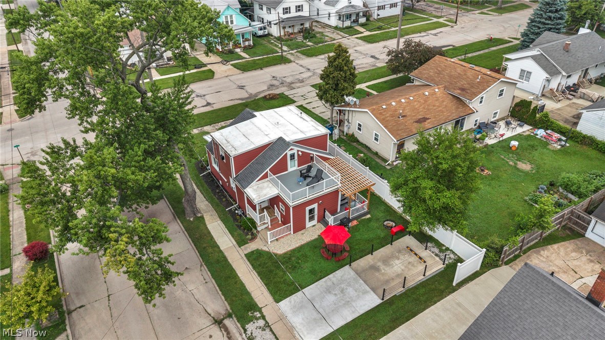 902 E 2nd Street Port Clinton OH 43452