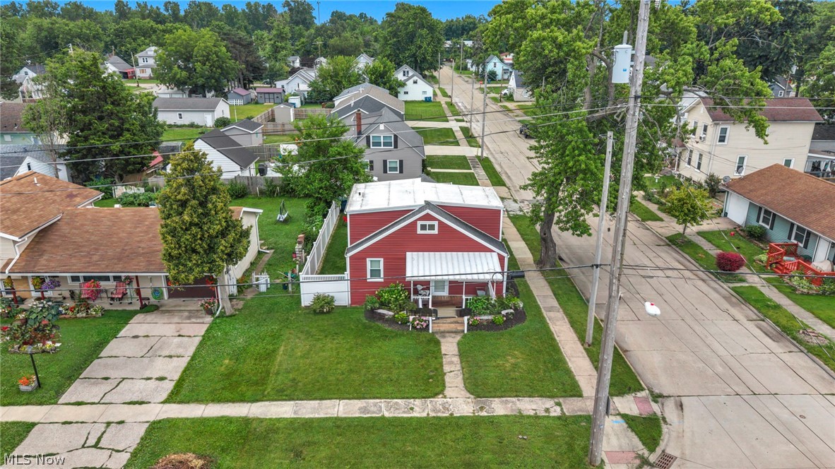 902 E 2nd Street Port Clinton OH 43452