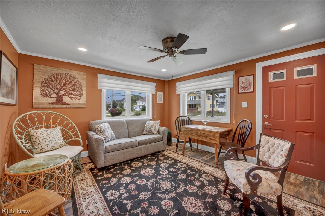902 E 2nd Street Port Clinton OH 43452