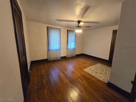 3105 Searsdale Avenue Cleveland OH 44109
