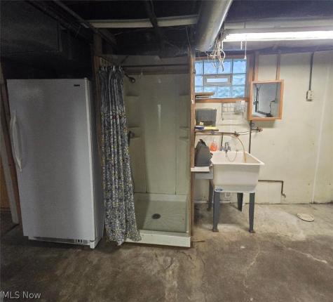 3105 Searsdale Avenue Cleveland OH 44109