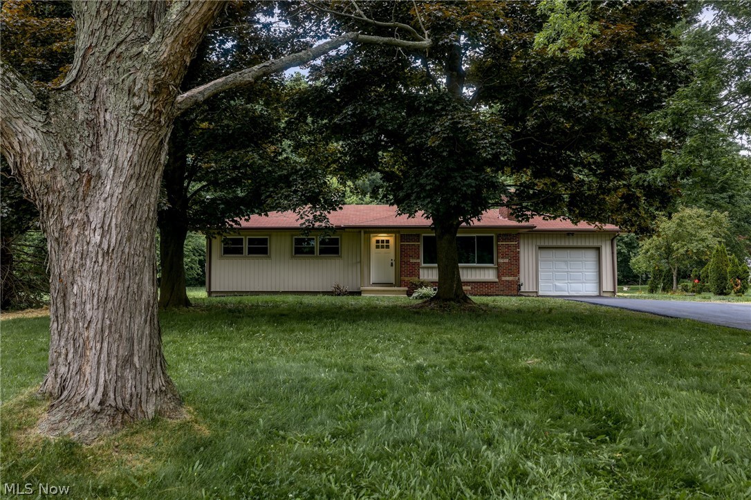 1709 Berna Road Green OH 44312