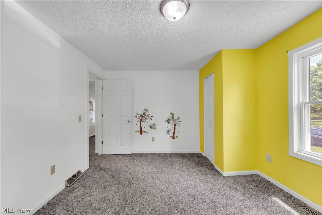 265 Main Street SE Brewster OH 44613