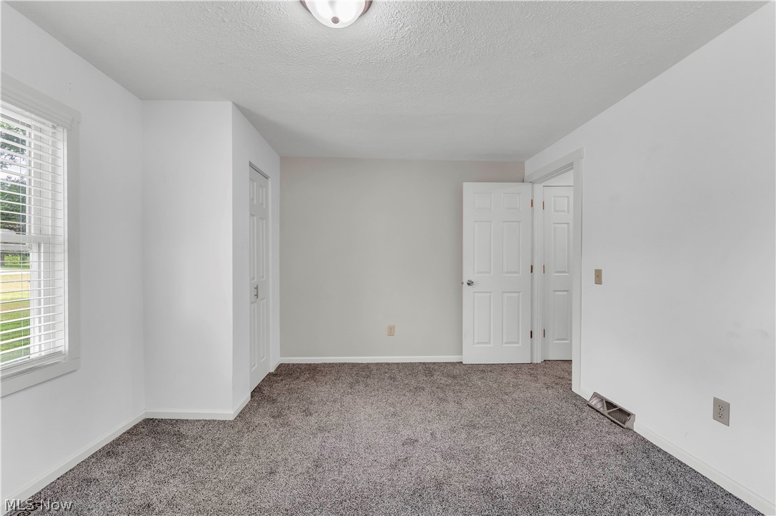 265 Main Street SE Brewster OH 44613