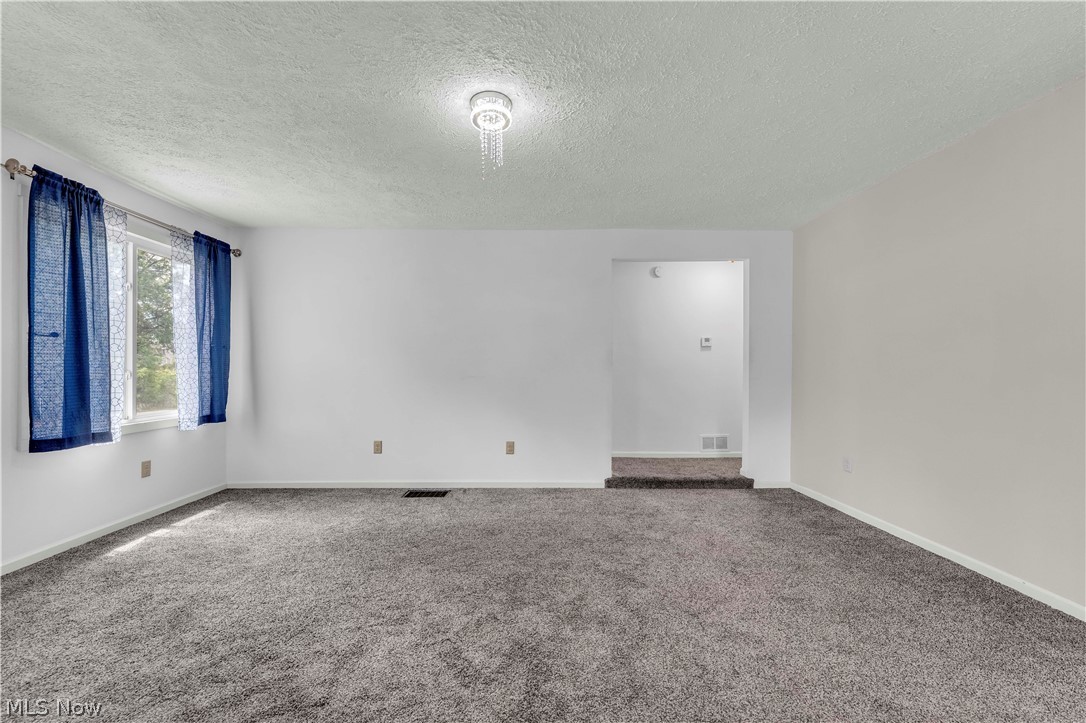 265 Main Street SE Brewster OH 44613