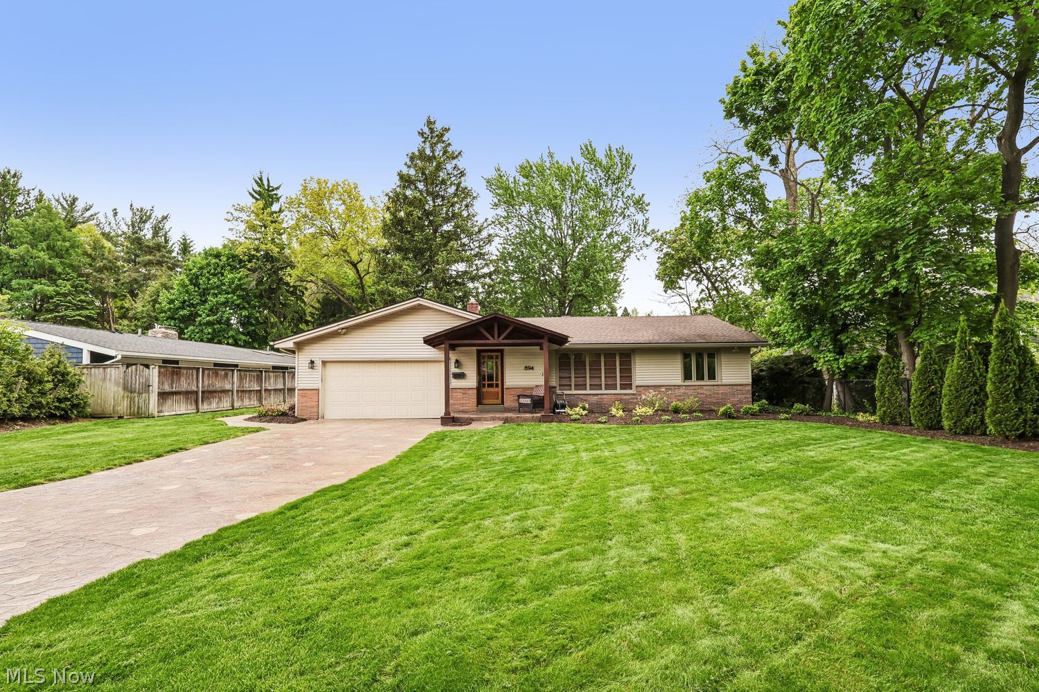 894 Westgrove Road Akron OH 44303