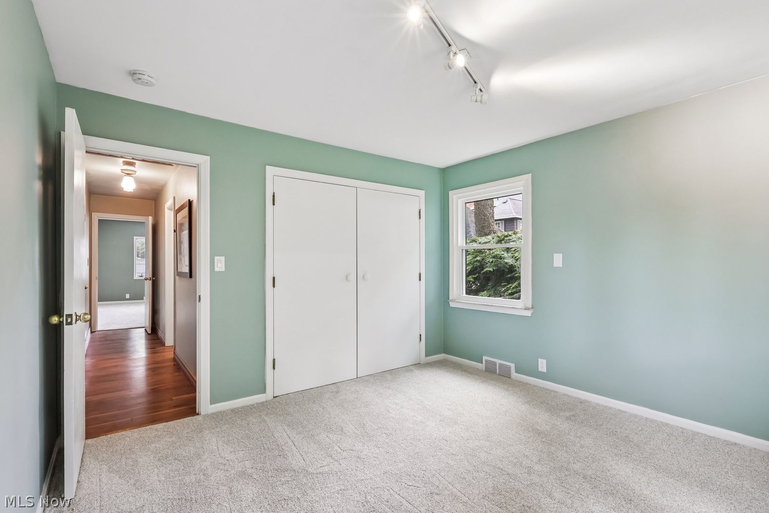 894 Westgrove Road Akron OH 44303