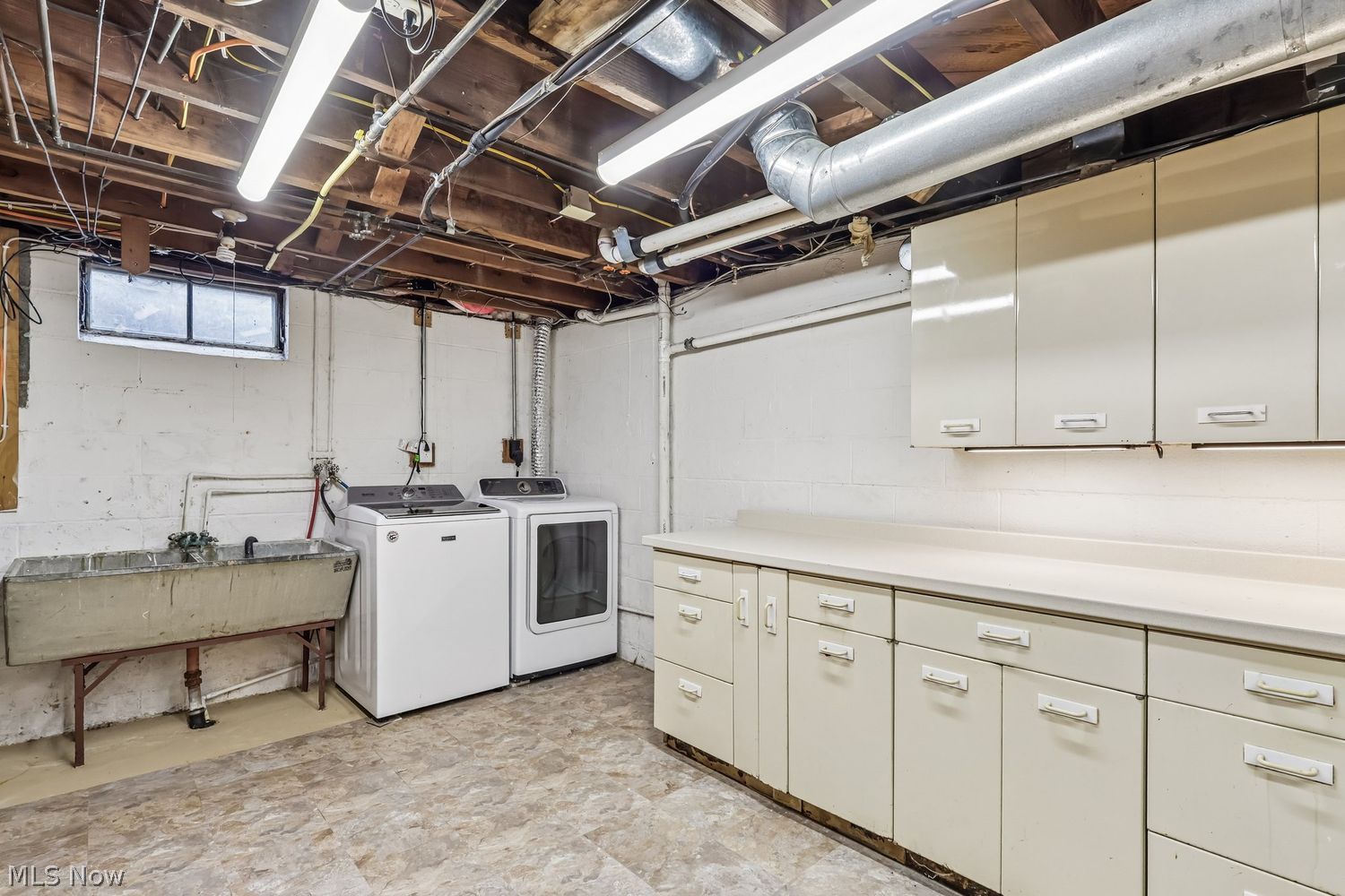 894 Westgrove Road Akron OH 44303