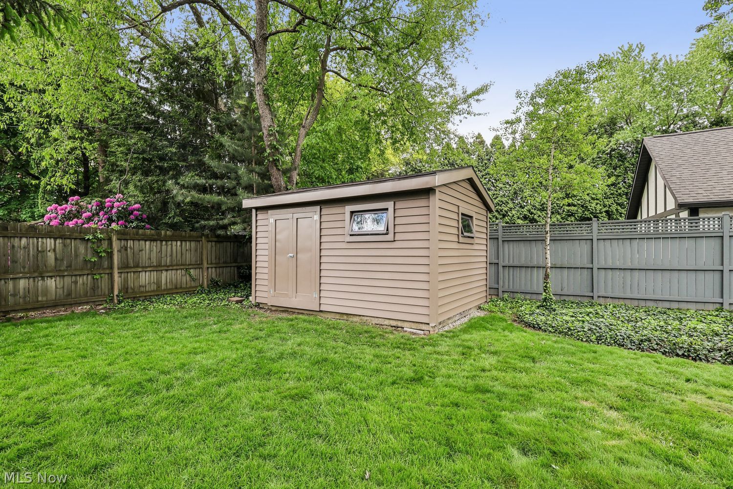 894 Westgrove Road Akron OH 44303