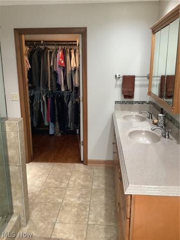 3630 Longwood Drive Medina OH 44256